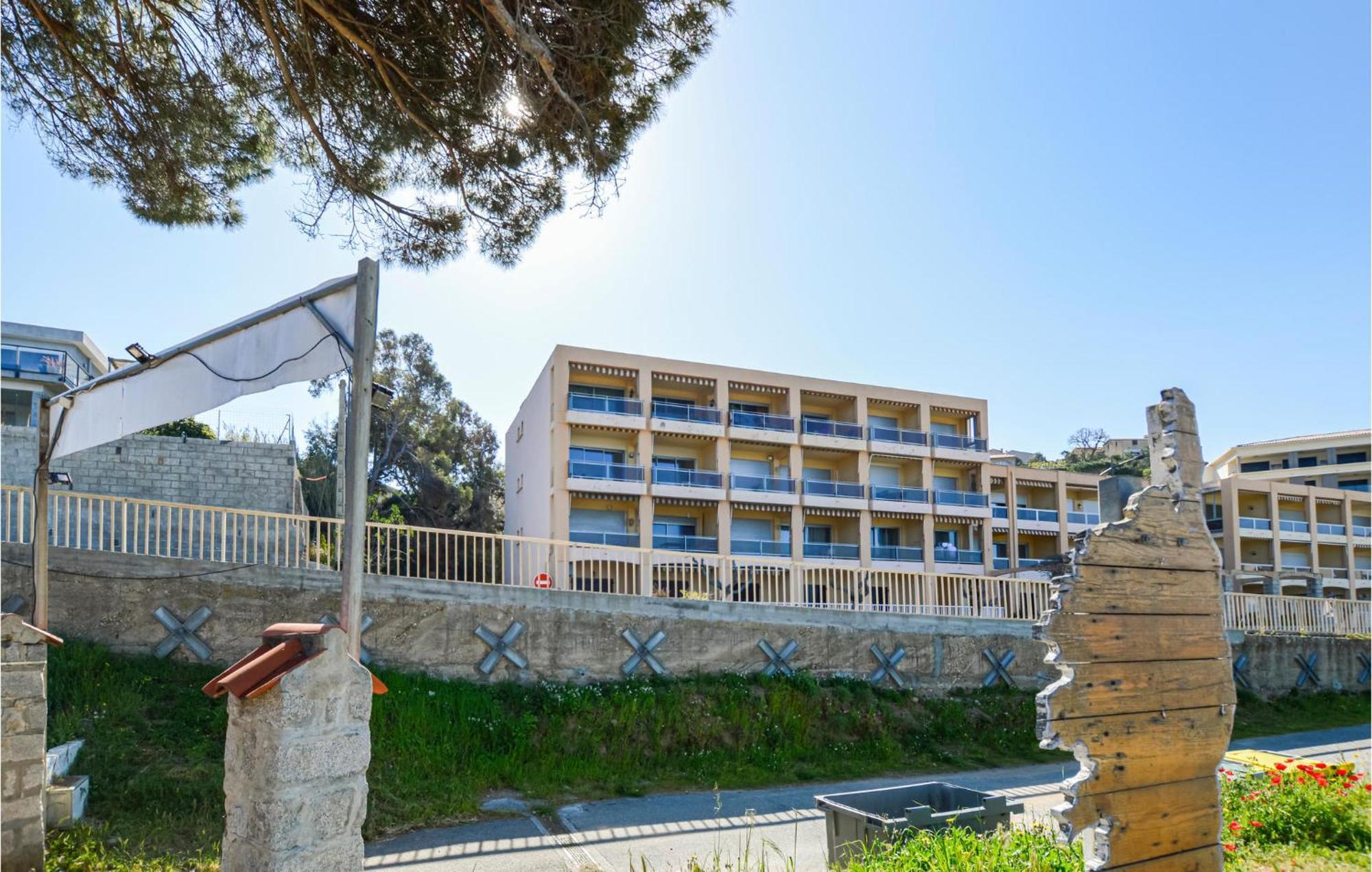 Cozy Apartment In Propriano With Kitchen Exteriör bild
